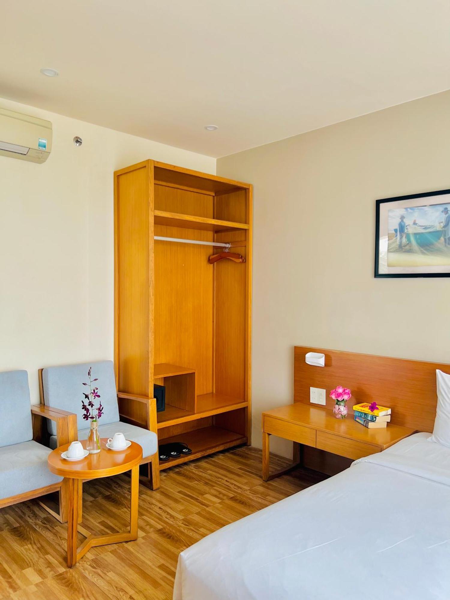 Gaia Hotel Дуонг-Донг Экстерьер фото
