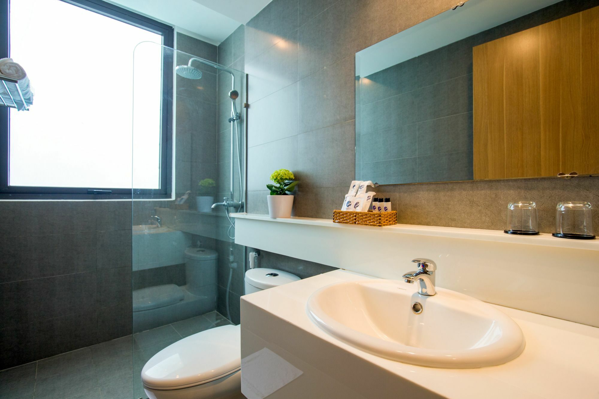Gaia Hotel Дуонг-Донг Экстерьер фото