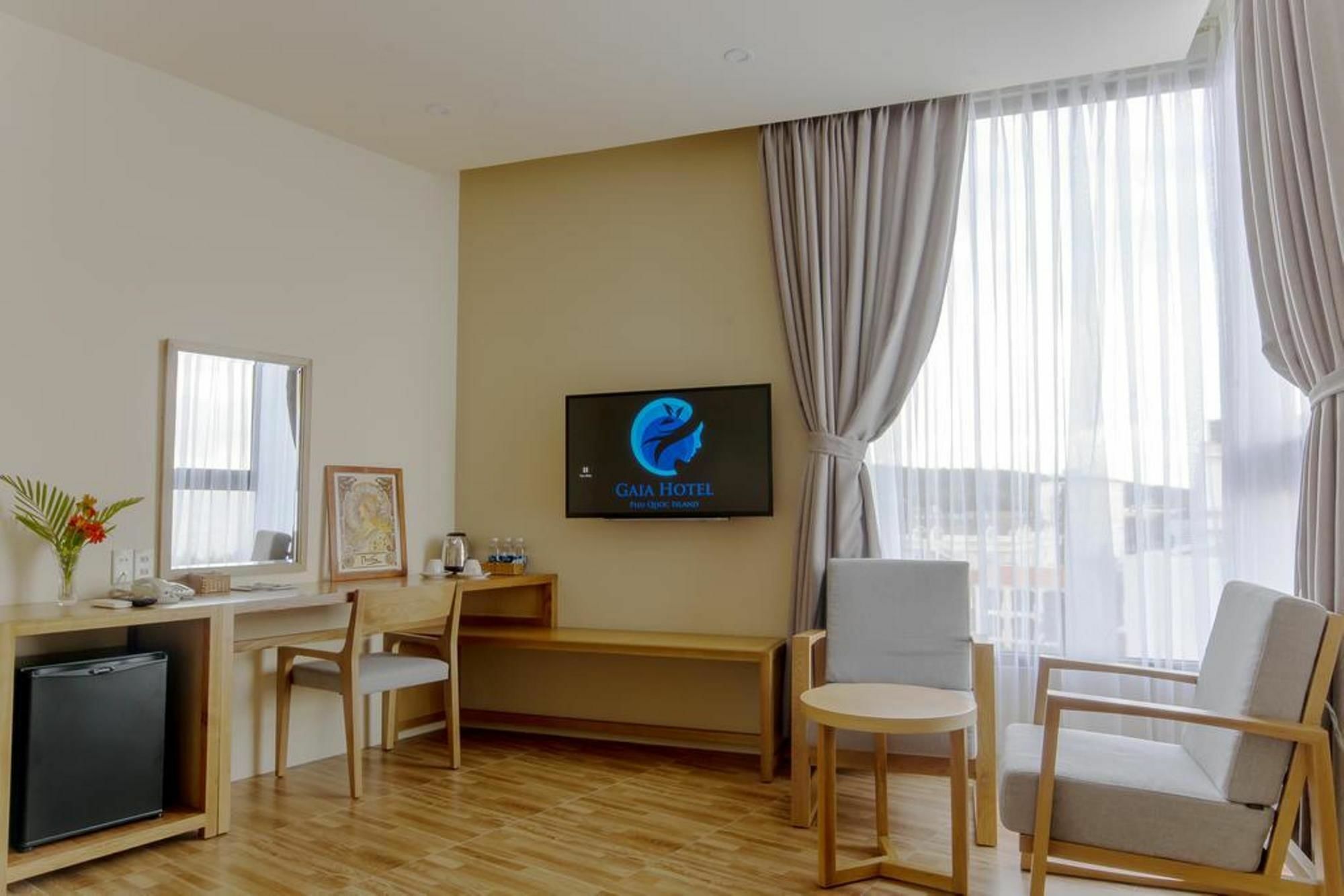 Gaia Hotel Дуонг-Донг Экстерьер фото